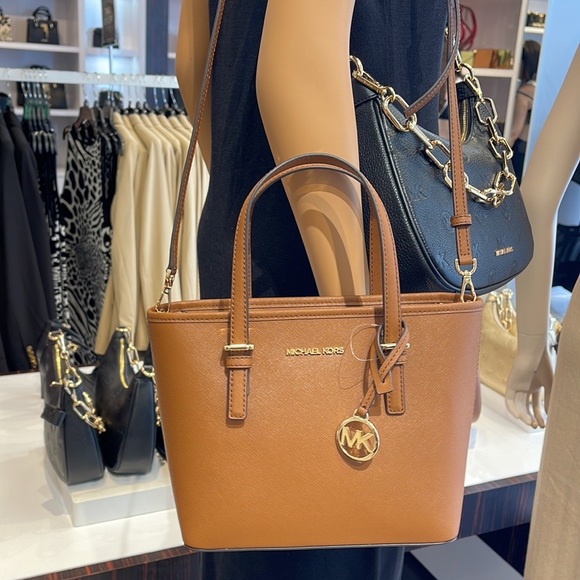 MICHAEL KORS
Jet Set Travel Extra-Small Saffiano Leather Top-Zip Tote 
Luggage - Picture 16 of 16